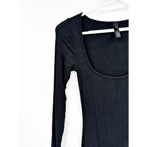 Skims Soft Lounge Long Sleeve Maxi Dress in Onyx Black Size Small - Picture 6 of 7